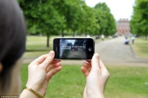 shooting-w-a-cell-phone