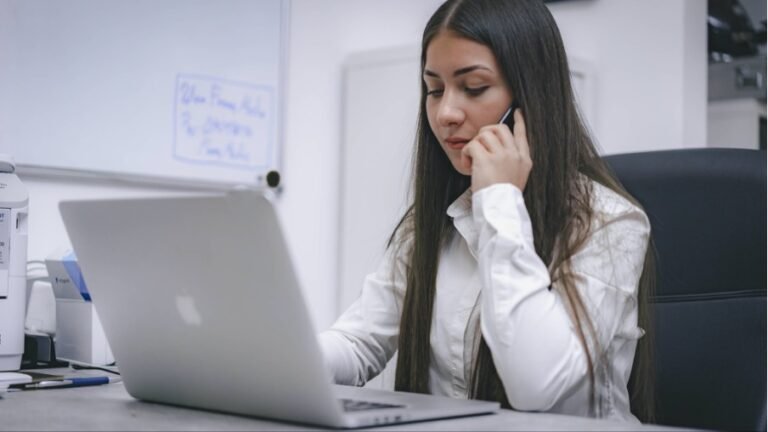 woman at a computer