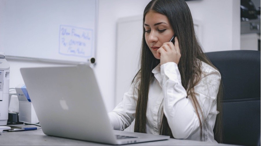 woman at a computer